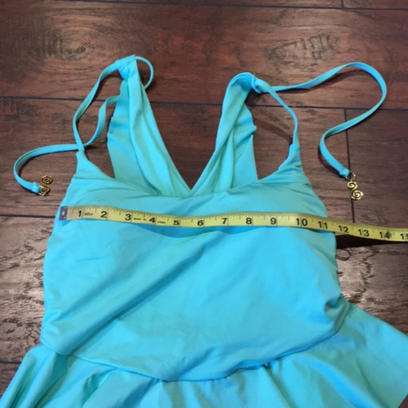 NWT Trina Turk Flutter Swim Tankini top - Picture 4 of 7